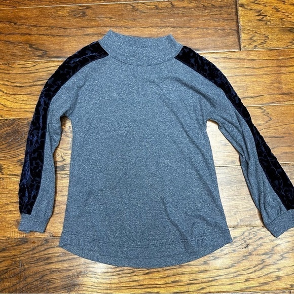 Soft Surroundings Zaida Burnout Blue Floral Velvet Long Sleeve - Picture 2 of 7